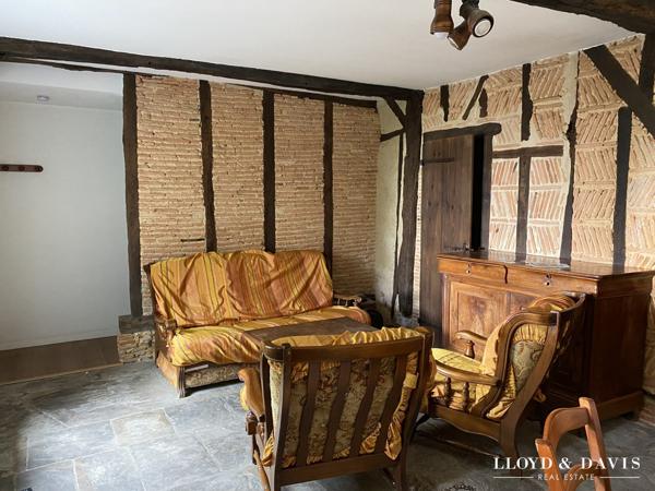 MAISON, DEPENDANCES et PARC ENCHANTEUR