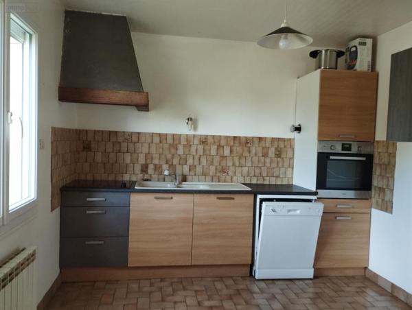 Maison à vendre à Ploumagoar dans les Côtes-d'Armor (22970), ref : 00408FR