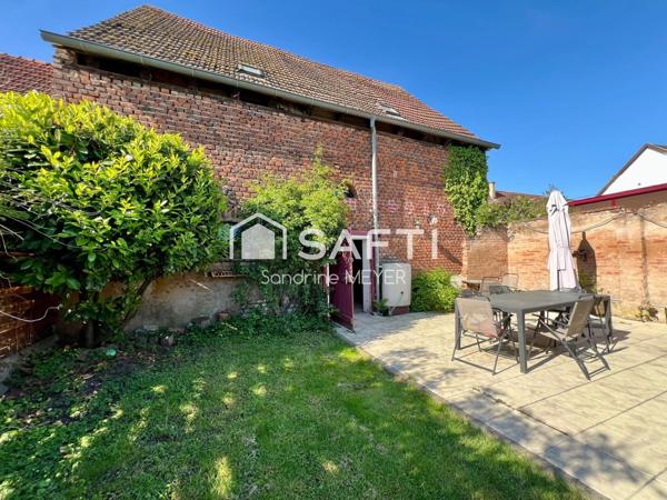 Grande maison 249 m² avec terrain, garage et cour