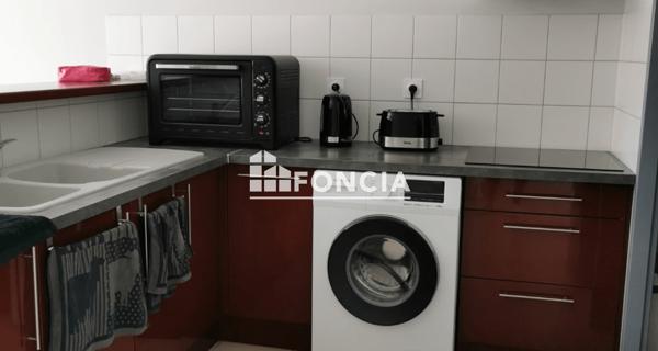 Location Appartement 3 pièces 83.38 m² - Rochefort-du-gard 30650