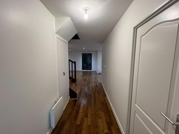 Maison spacieuse 8 pièces à louer à Marolles-en-Brie - Réf. 2188