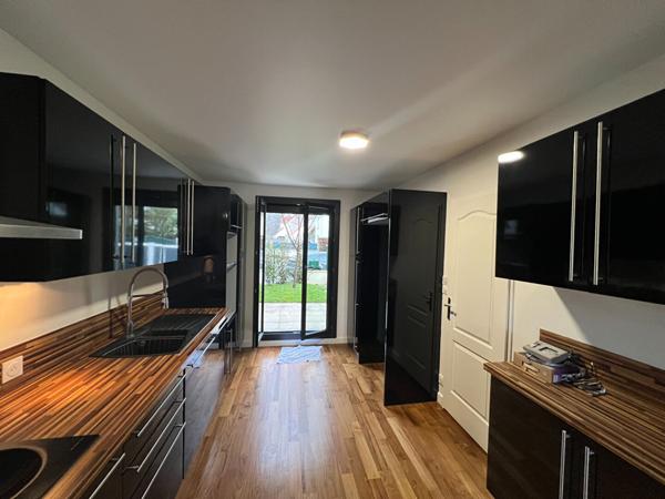 Maison spacieuse 8 pièces à louer à Marolles-en-Brie - Réf. 2188