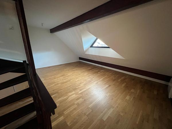 Maison spacieuse 8 pièces à louer à Marolles-en-Brie - Réf. 2188