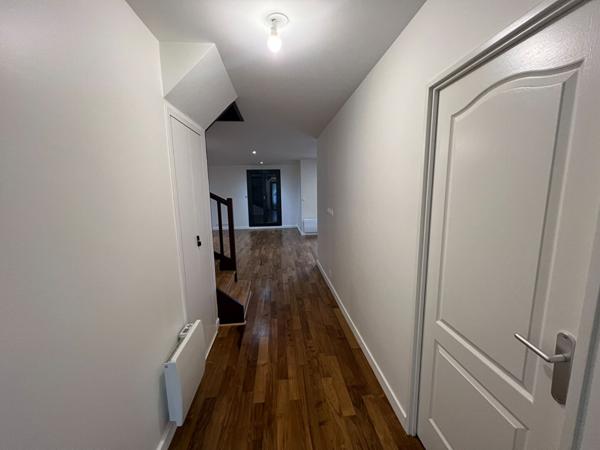 Maison spacieuse 8 pièces à louer à Marolles-en-Brie - Réf. 2188