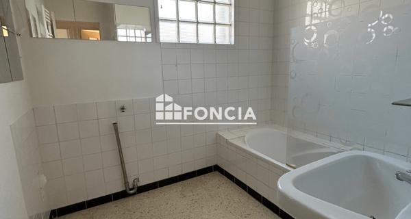 Location Appartement 4 pièces 94.64 m² - Digne-les-bains 04000