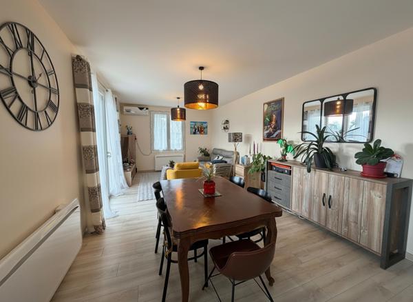 À VENDRE - Maison familiale rénovée - DPE C - Coeur de Chambray-lès-Tours