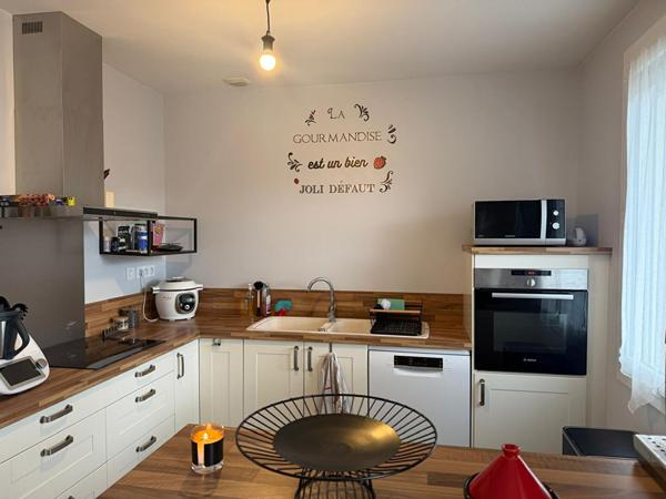 À VENDRE - Maison familiale rénovée - DPE C - Coeur de Chambray-lès-Tours