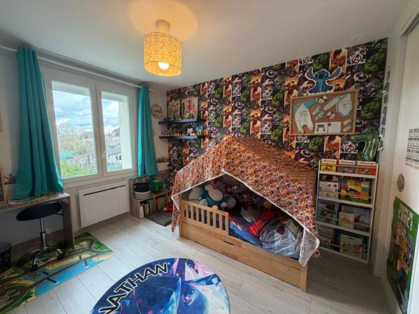 À VENDRE - Maison familiale rénovée - DPE C - Coeur de Chambray-lès-Tours