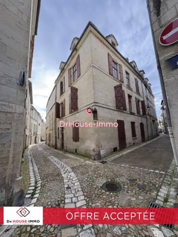 Immeuble à vendre 10 pièces de 210 m²