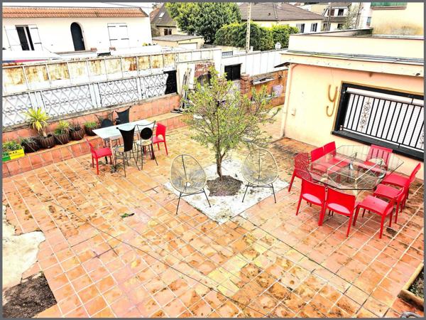 MAISON  195 M2  TERRAIN 371 M2