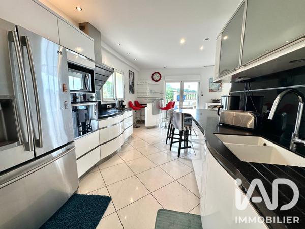 Maison à vendre 5 pièces 167 m² Sainte-Maxime