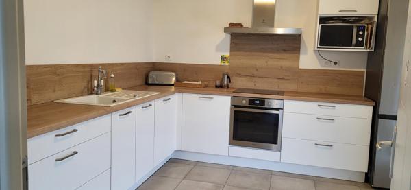 Maison plain pied 5 pièces avec garage et piscine