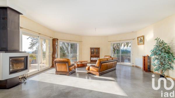 Maison 6 pièces de 178 m² à Meximieux (01800)