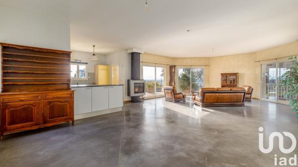 Maison 6 pièces de 178 m² à Meximieux (01800)