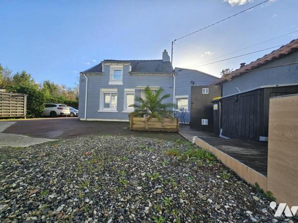 Maison de charme avec piscine en hameau 