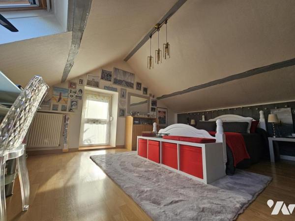 Maison de charme avec piscine en hameau 