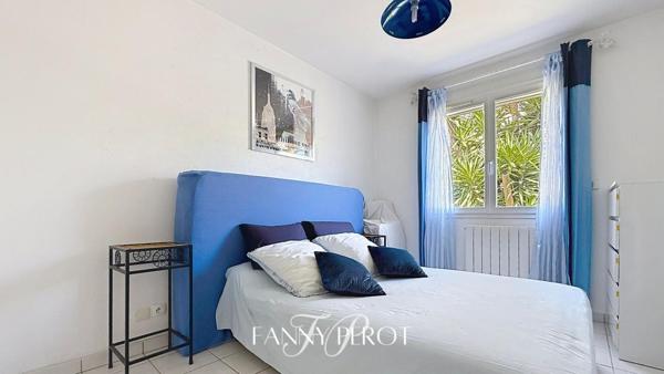A Saint-Cyprien, maison 4 faces de 120m² sur une parcelle de 838m² avec piscine et garage