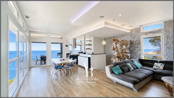 Villa d’architecte avec piscine intérieure chauffée – Vue panoramique exceptionnelle sur la Méditerranée