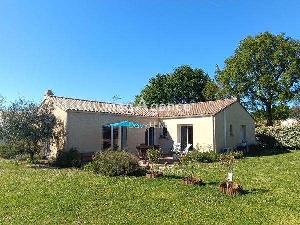 Maison à AIZENAY, 85190 - 7 pièces 130m²