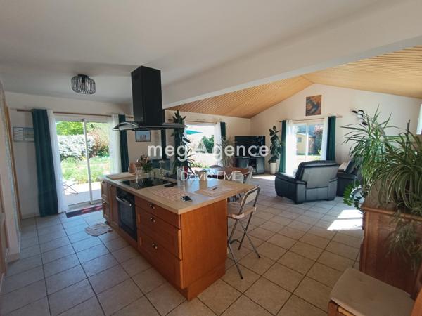 Maison à AIZENAY, 85190 - 7 pièces 130m²