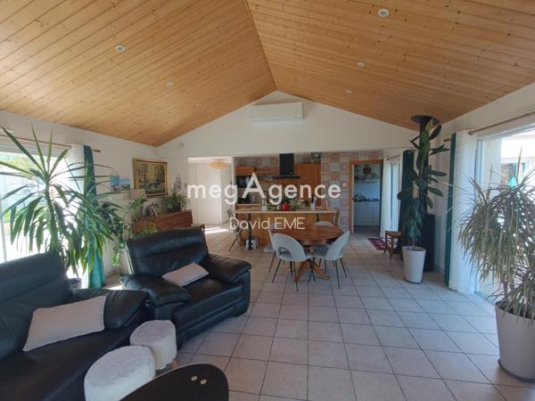 Maison à AIZENAY, 85190 - 7 pièces 130m²
