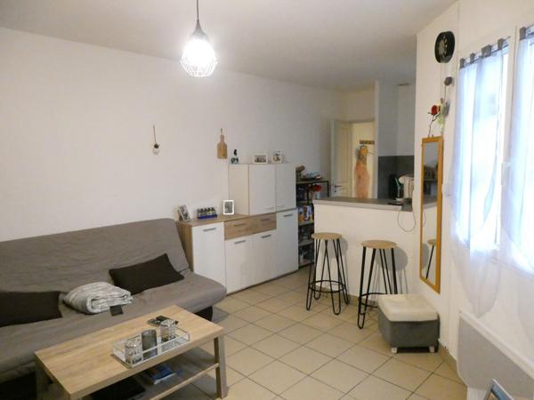 Studio loué meublé Lézignan