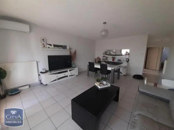 Appartement à louer 3 pièces 75m² Nîmes (30900)