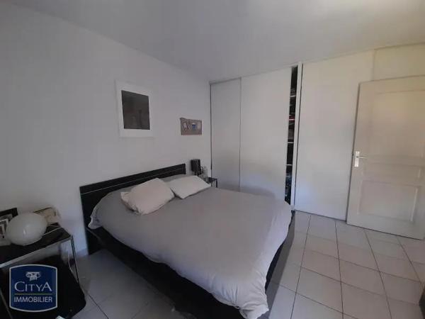 Appartement à louer 3 pièces 75m² Nîmes (30900)