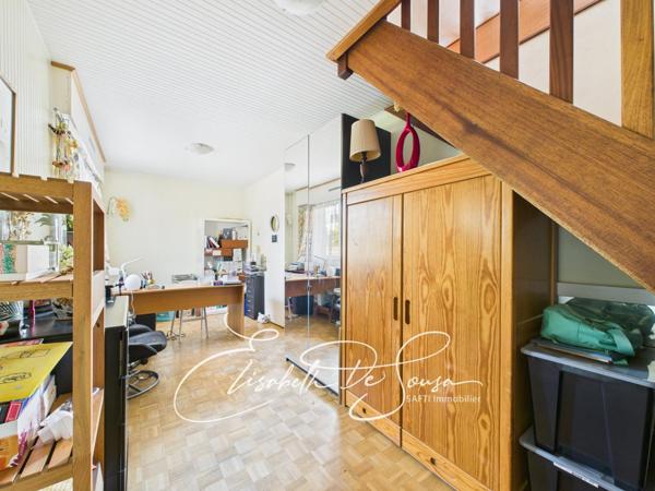 Maison non mitoyenne de plain-pied, 1003 m2 de terrain