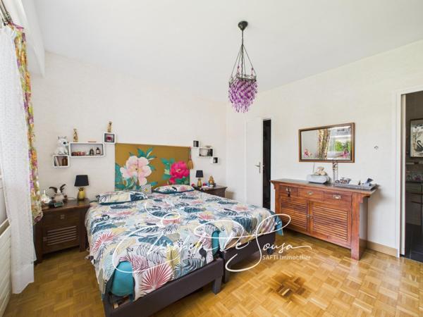 Maison non mitoyenne de plain-pied, 1003 m2 de terrain