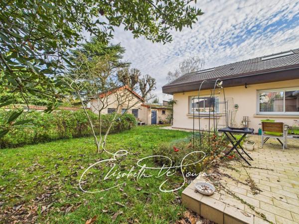 Maison non mitoyenne de plain-pied, 1003 m2 de terrain