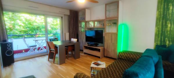 Appartement
         2 pièces
        - 50 m² Exclusivité 169 000 € *
