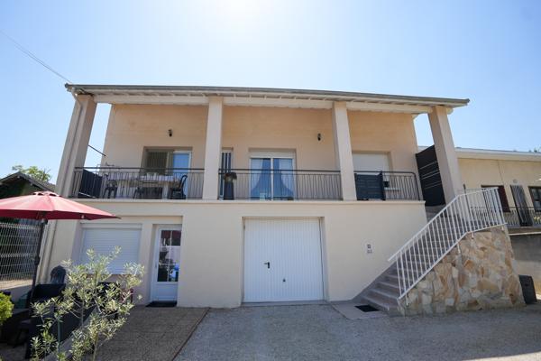 Maison
         5 pièces
        - 134 m² Exclusivité 259 000 € *