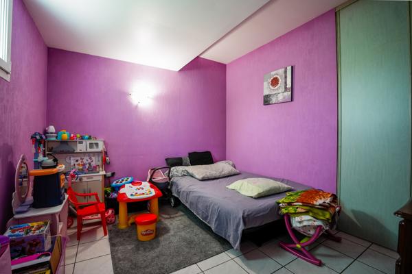 Maison
         5 pièces
        - 134 m² Exclusivité 259 000 € *