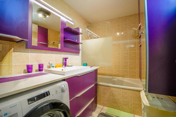 Maison
         5 pièces
        - 134 m² Exclusivité 259 000 € *