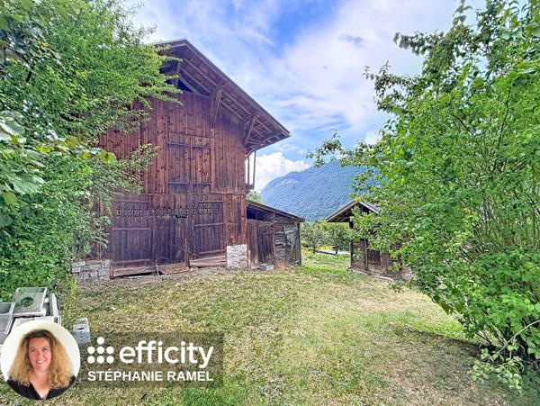 Maison
         1 pièce
        - 100 m² Exclusivité 195 000 € *