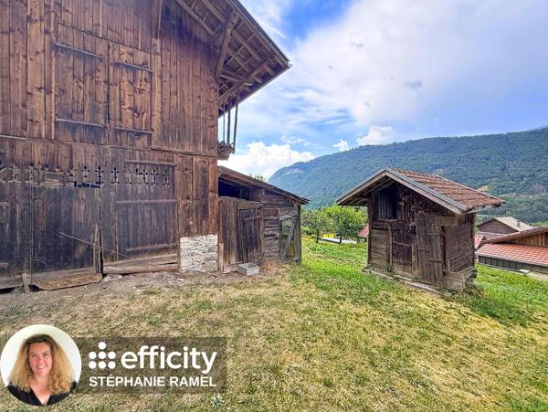 Maison
         1 pièce
        - 100 m² Exclusivité 195 000 € *