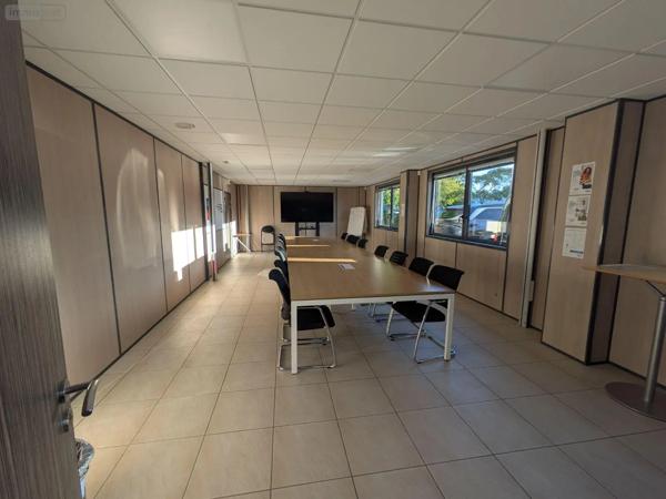 Location - Immeuble Évreux 27000 347 m 2 1400 m 2