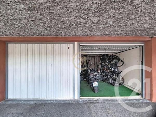 Appartement F4 à vendre  5 pièces - 83 m2 SALON DE PROVENCE - 13