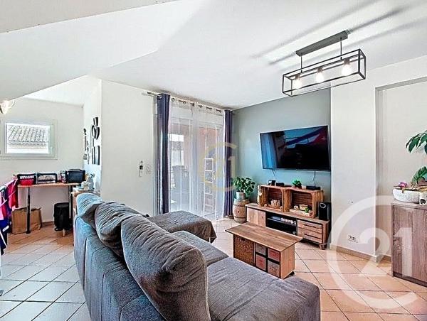 Appartement F4 à vendre  5 pièces - 83 m2 SALON DE PROVENCE - 13