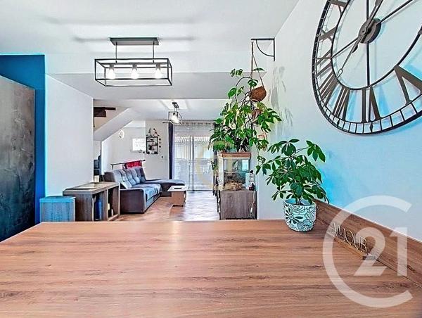 Appartement F4 à vendre  5 pièces - 83 m2 SALON DE PROVENCE - 13