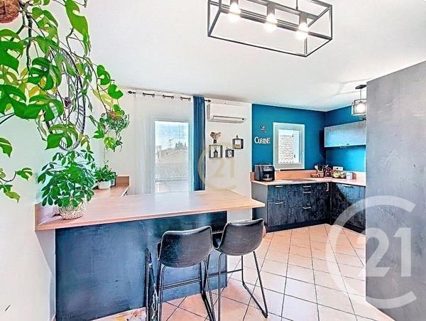 Appartement F4 à vendre  5 pièces - 83 m2 SALON DE PROVENCE - 13