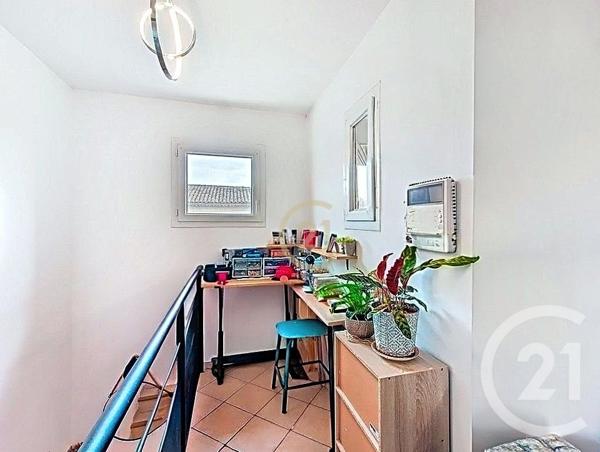 Appartement F4 à vendre  5 pièces - 83 m2 SALON DE PROVENCE - 13