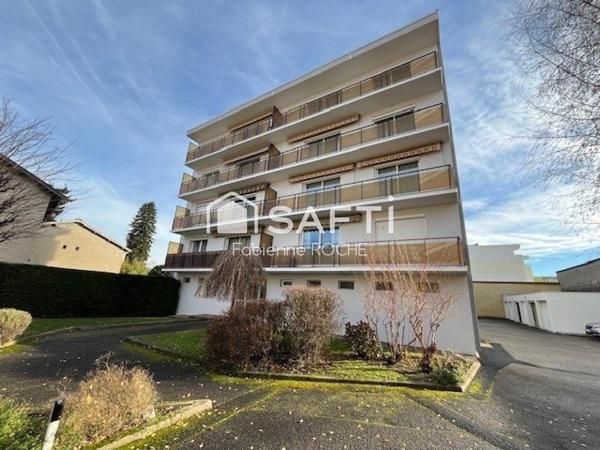 Appartement traversant 93 m2 avec double balcon