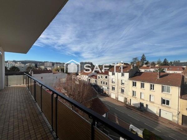Appartement traversant 93 m2 avec double balcon
