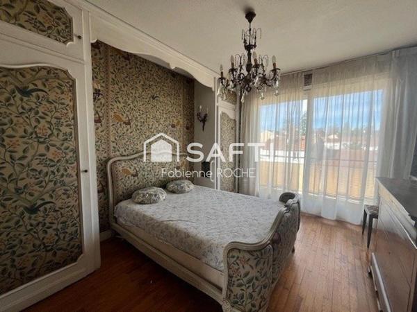 Appartement traversant 93 m2 avec double balcon