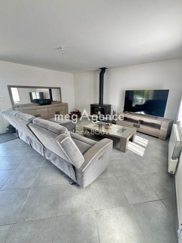 Maison à Doullens, 80600 - 3 pièces 127m²