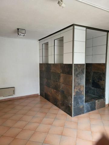 IMMEUBLE à Bezouce 4 pièces de  128.50 m2