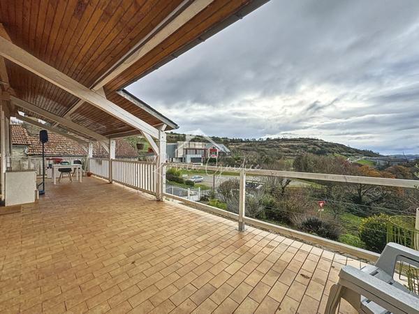 Saint-Léons (12780) Maison Type 6 de 166 m² avec vue dégagée sur son terrain de 941 m²