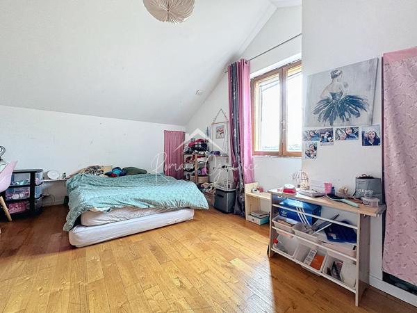 Saint-Léons (12780) Maison Type 6 de 166 m² avec vue dégagée sur son terrain de 941 m²